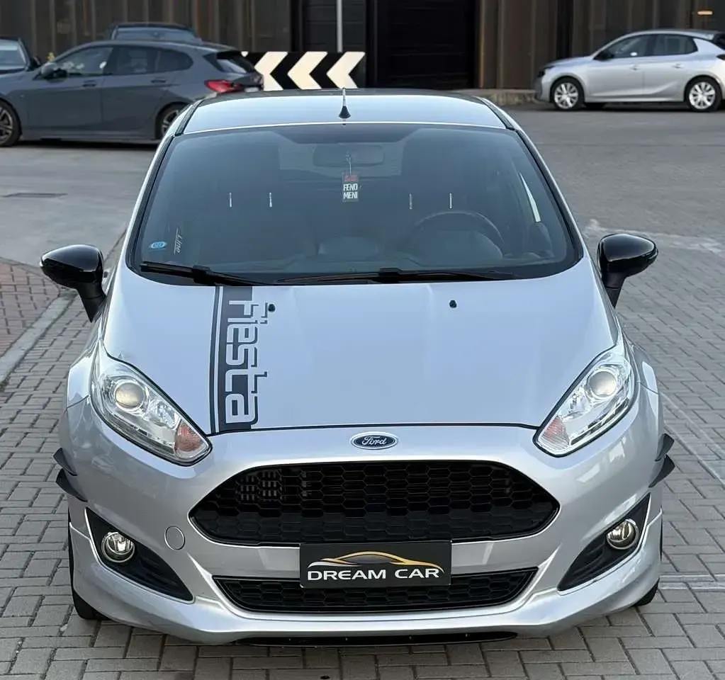 Usata Ford Fiesta ST-Line 75 CV (55 kW) 2017 Other Utilitaria
