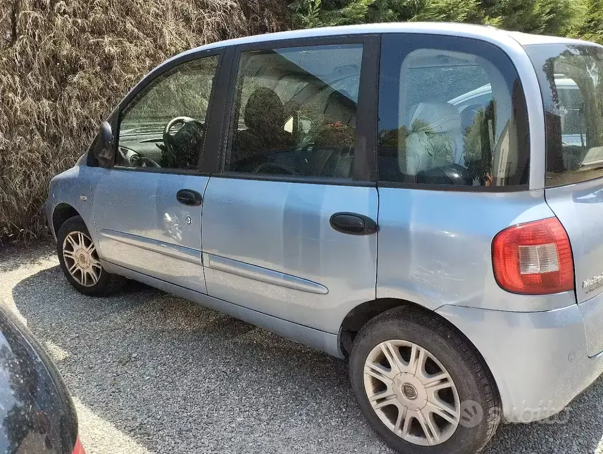 Usata Fiat Multipla 103 CV (75 kW) 2008 Bluazzurro Monovolume