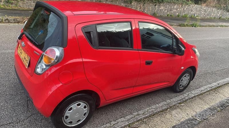 Usata Chevrolet Spark 65 CV (47 kW) 2012 Rosso Utilitaria