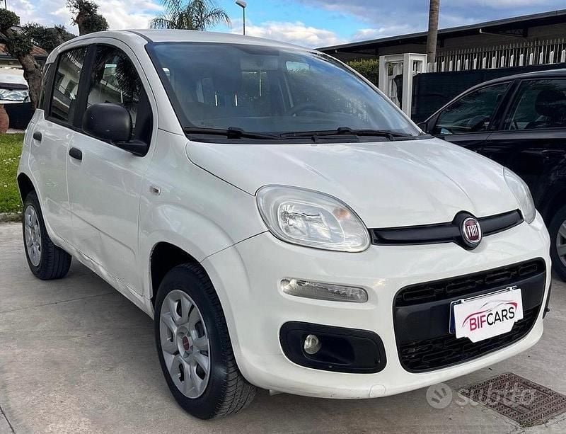 Begagnad Fiat Panda Easy 70 HK (51 kW) 2020 Vit Halvkombi