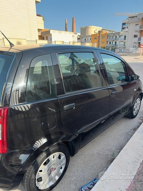 Usata Fiat Idea 78 CV (57 kW) 2008 Nero Monovolume