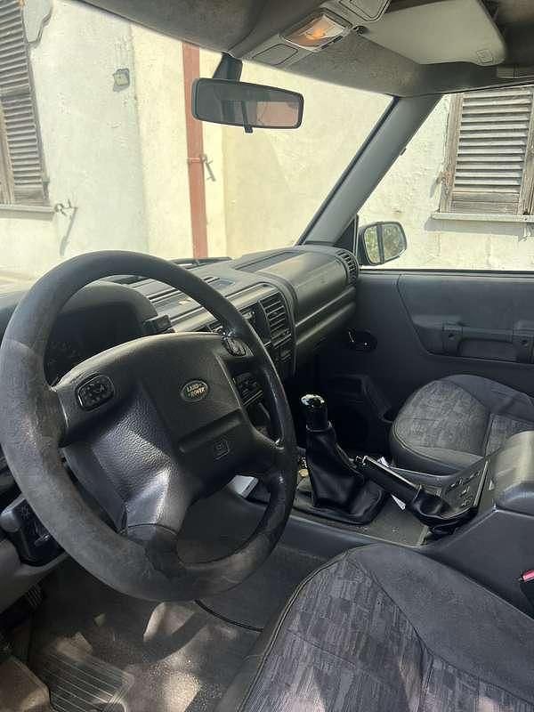 Second-hand Land Rover Discovery 2 139 CP (102 kW) 2001 SUV