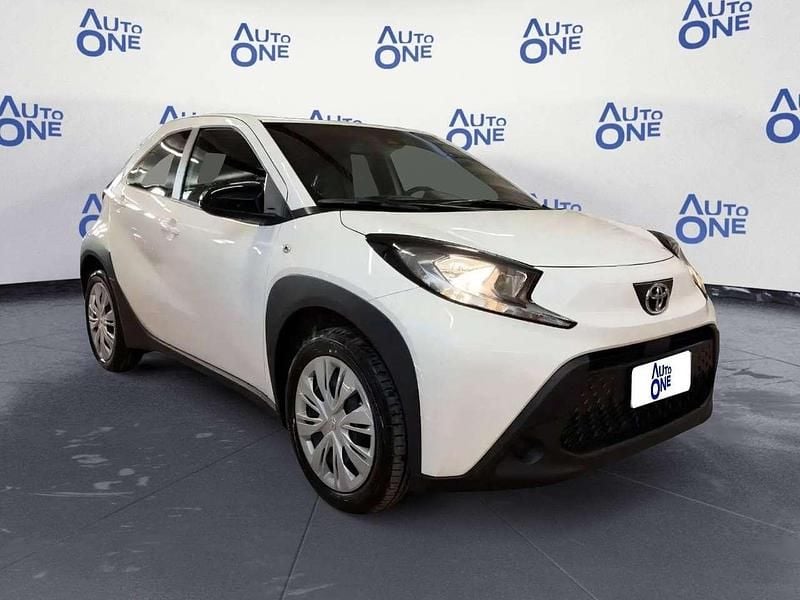 Usata Toyota Aygo X Active 72 CV (52 kW) 2024 Bianco SUV