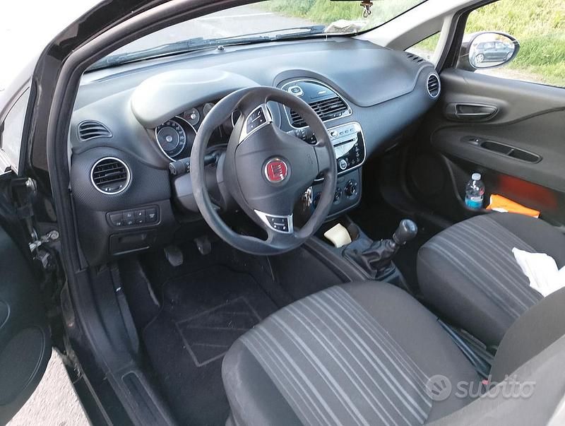Usata Fiat Punto Evo 2011 Nero Utilitaria
