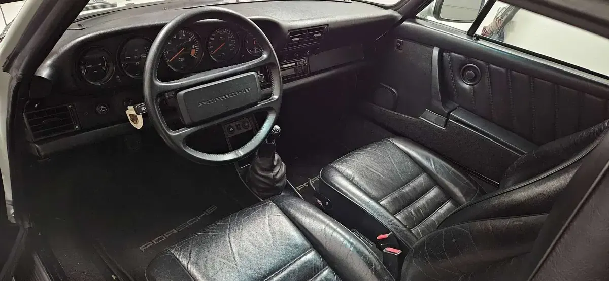 Usata Porsche 911 Carrera Cabriolet 231 CV (169 kW) 1985 Bianco Cabrio