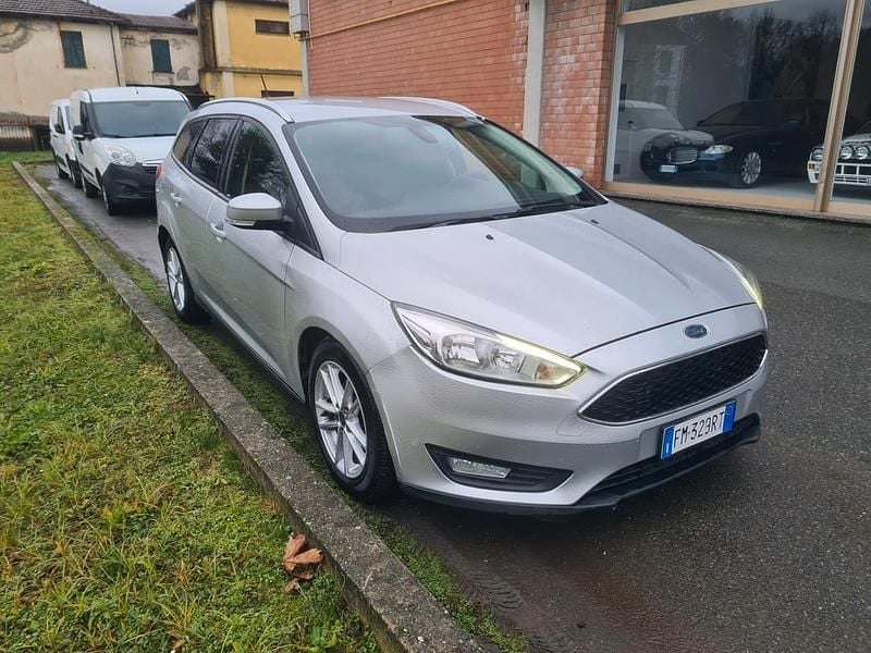 Usata Ford Focus Business Edition 95 CV (69 kW) 2017 Argento Station wagon