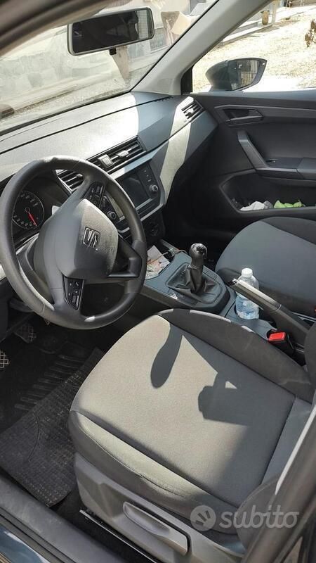 Usata Seat Arona 95 CV (69 kW) 2019 Grigio SUV