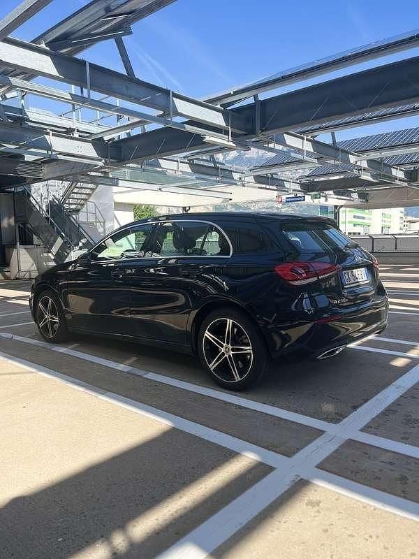 Usata Mercedes A250 160 CV (117 kW) 2021 Nero Berlina