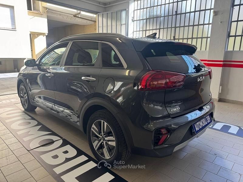 Usata Kia Niro Style 105 CV (77 kW) 2022 Grigio SUV