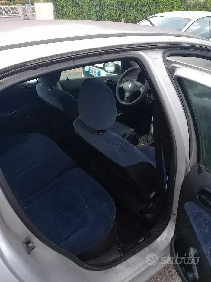 Usata Peugeot 206 60 CV (44 kW) 2002 Grigio Berlina