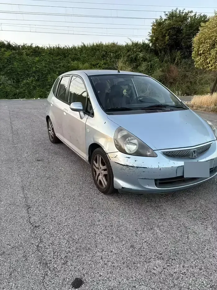 Usata Honda Jazz 78 CV (57 kW) 2007 Utilitaria