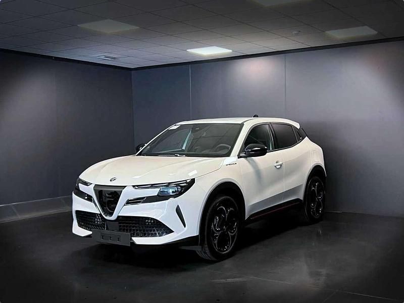 Nuova Alfa Romeo Junior Edizione Speciale 136 CV (100 kW) 2025 Bianco SUV