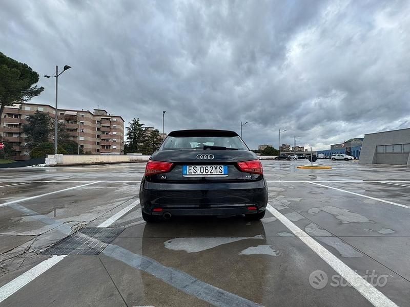Usata Audi A1 Ambition 90 CV (66 kW) 2012 Nero Utilitaria