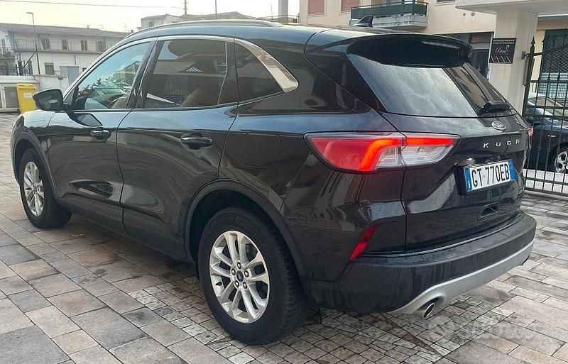Usata Ford Kuga Titanium X 120 CV (88 kW) 2023 Nero SUV
