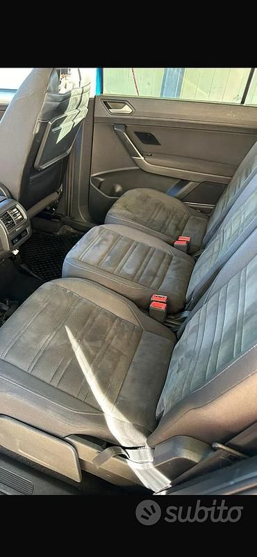 Usata VW Touran Highline 150 CV (110 kW) 2018 Blu Monovolume