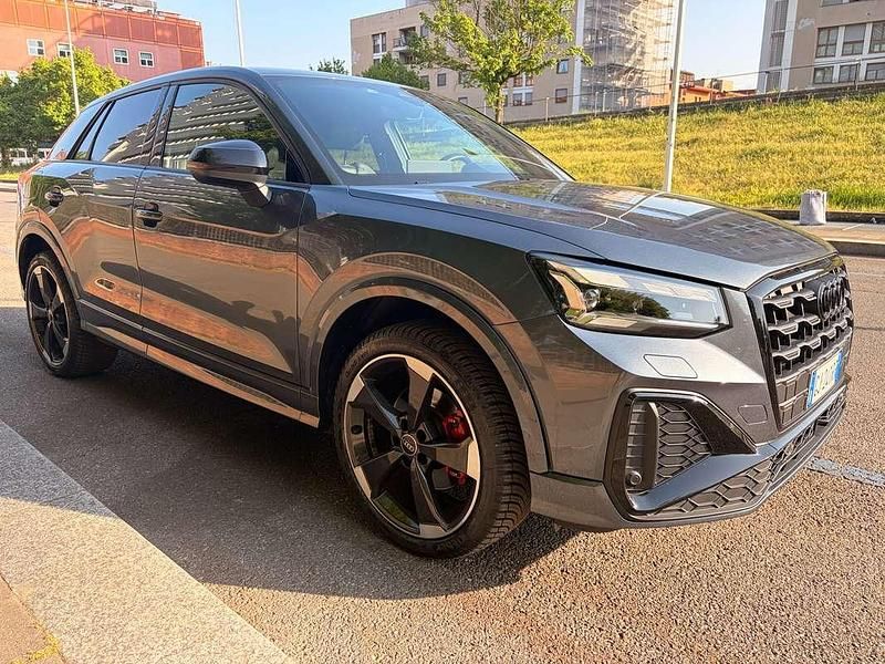 Usata Audi Q2 Ambiente 150 CV (110 kW) 2022 Grigio SUV