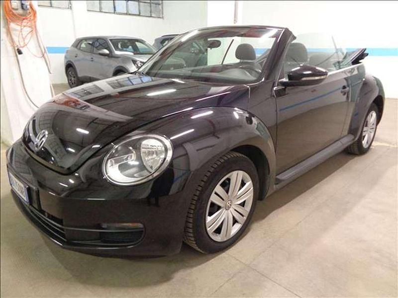 Usata VW Beetle Cabriolet Design 105 CV (77 kW) 2015 Nero Cabrio