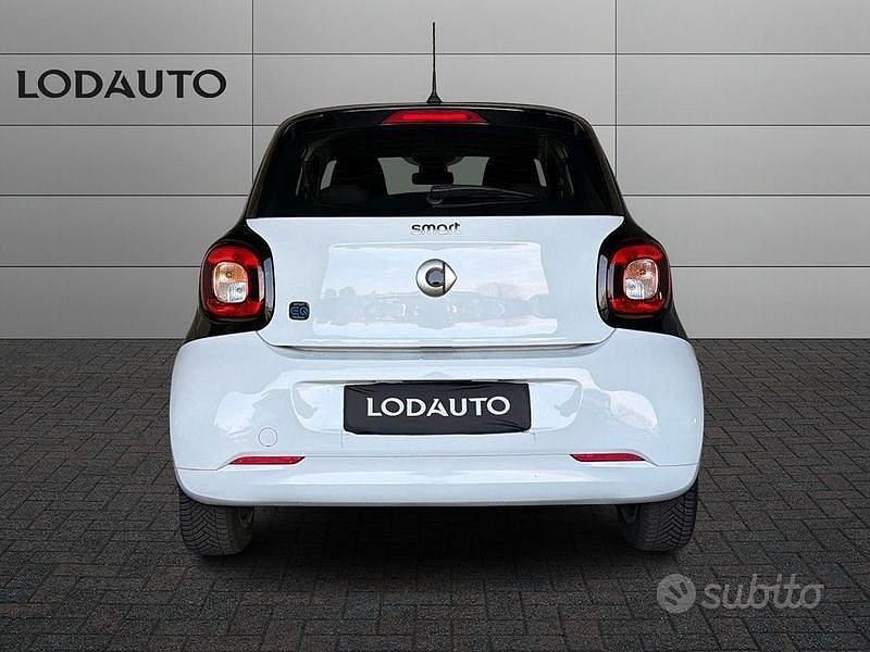 Usata Smart ForFour Electric Drive Pulse 41 kW (56 CV) 2021 Bianco Utilitaria