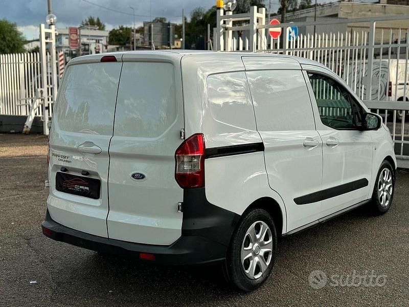 Usata Ford Transit 76 CV (55 kW) 2017 Bianco Furgone