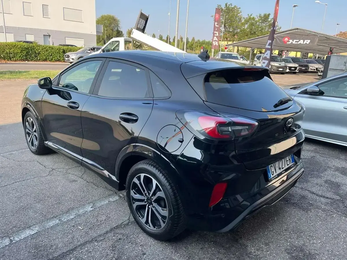 Usata Ford Puma ST-Line 125 CV (91 kW) 2024 Nero met SUV