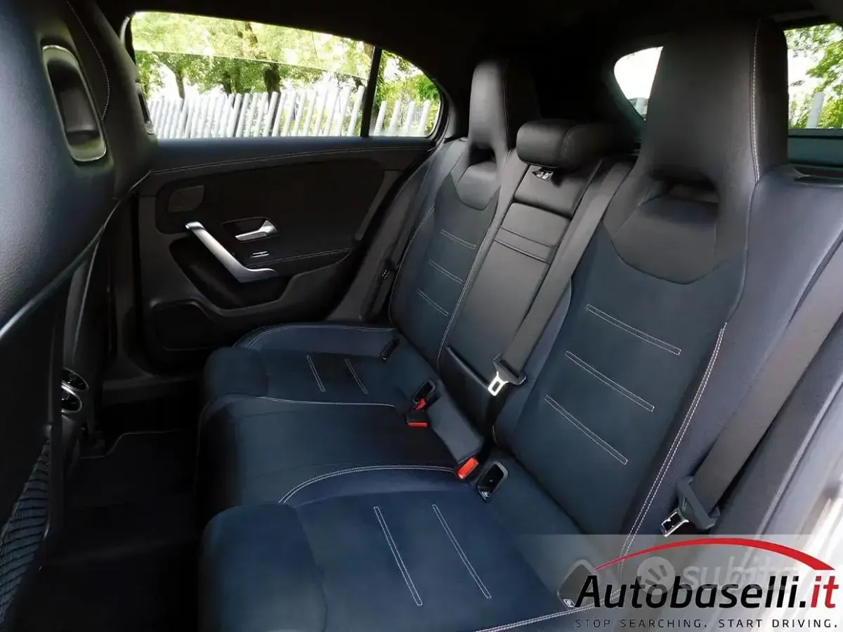 Usata Mercedes A180 Premium 116 CV (85 kW) 2021 Grigio Berlina