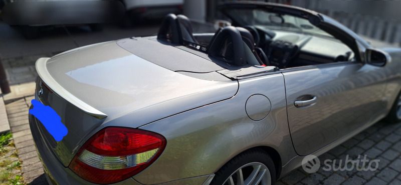 Usata Mercedes SLK200 163 CV (119 kW) 2007 Grigio Cabrio