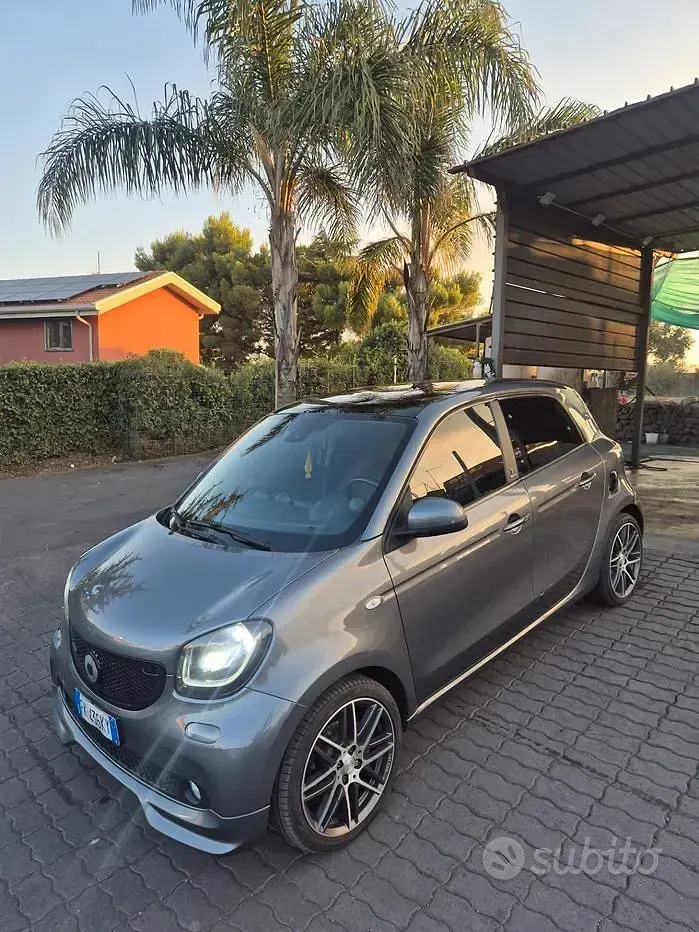 Usata Smart ForFour Brabus 109 CV (80 kW) 2017 Grigio Utilitaria