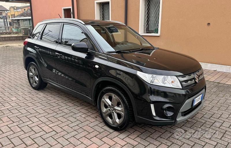 Usata Suzuki Vitara Cool 120 CV (88 kW) 2018 Nero SUV