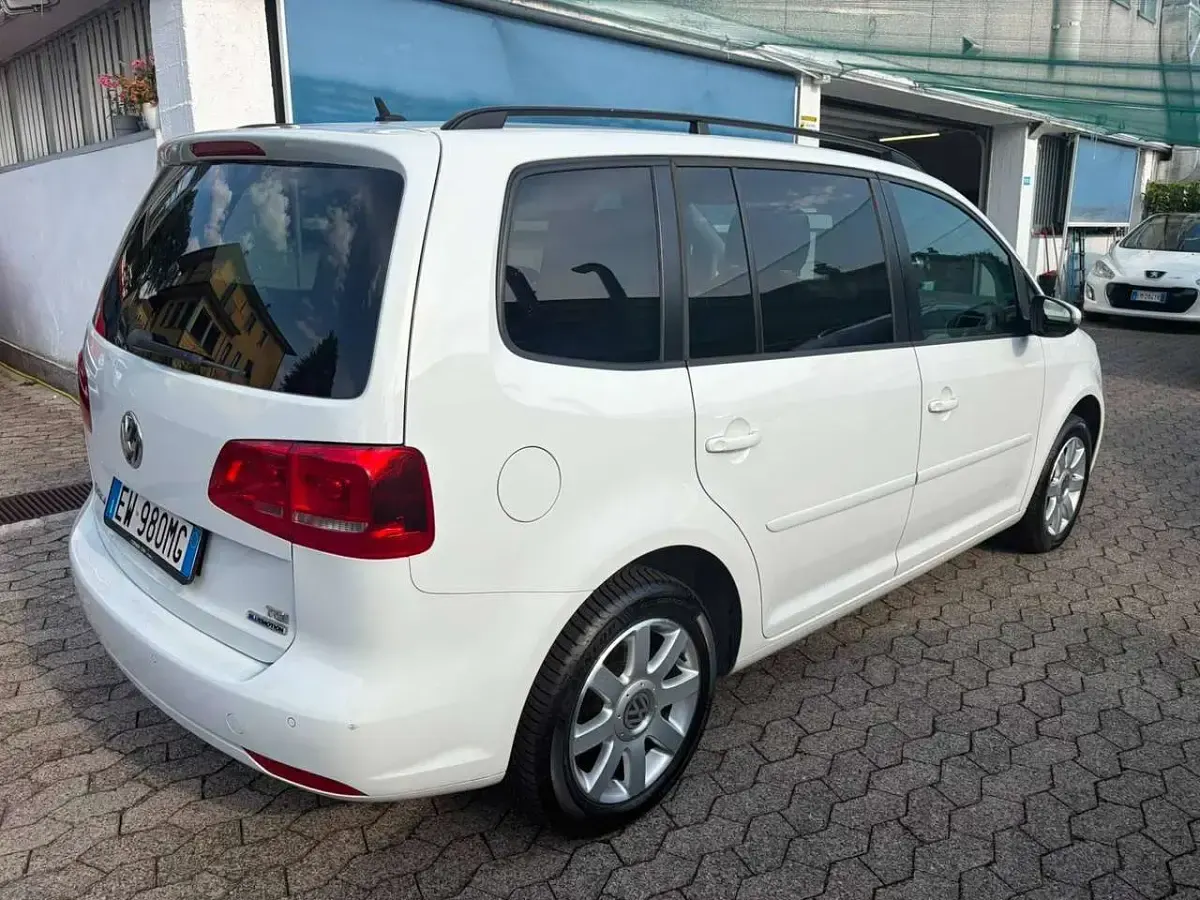 Usata VW Touran Trendline 150 CV (110 kW) 2015 Bianco Monovolume
