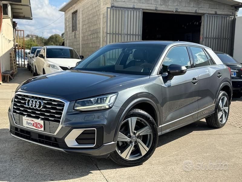Usata Audi Q2 S-Line 116 CV (85 kW) 2019 Grigio SUV