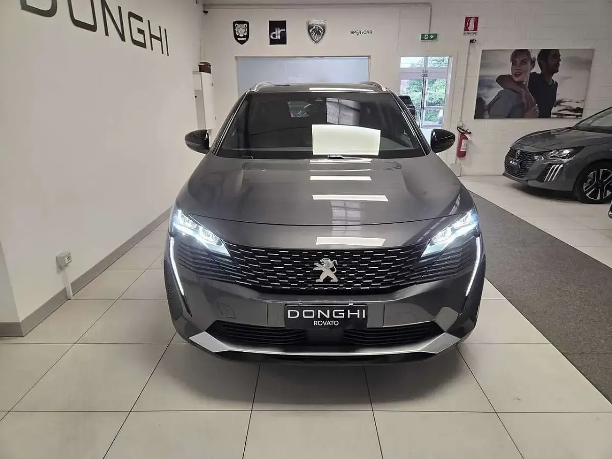 Occasion Peugeot 5008 Allure 131 ch (96 kW) 2024 Gris SUV