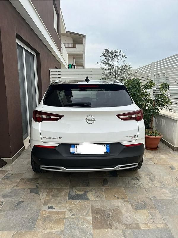 Usata Opel Grandland X Ultimate 136 CV (100 kW) 2019 Bianco SUV