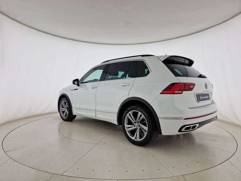 Usata VW Tiguan R-line 150 CV (110 kW) 2023 Bianco SUV