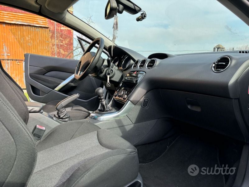 Usata Peugeot 308 CC 140 CV (102 kW) 2010 Bianco Cabrio