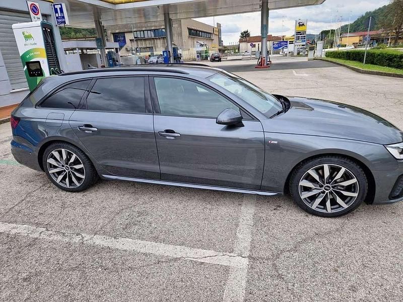 Usata Audi A4 Ambiente 162 CV (119 kW) 2021 Grigio Station wagon