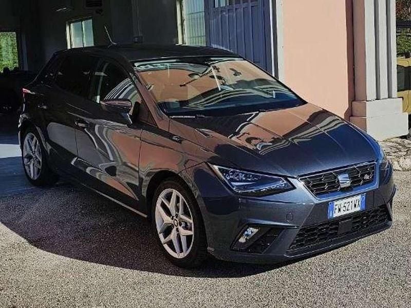 Grigio Usata 2019 Seat Ibiza FR Tre volumi | 10.500 € (Buon prezzo) - Immagine 1/4