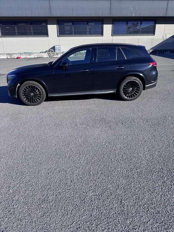 Begagnad Mercedes GLC220 Premium 197 HK (144 kW) 2022 Svart SUV