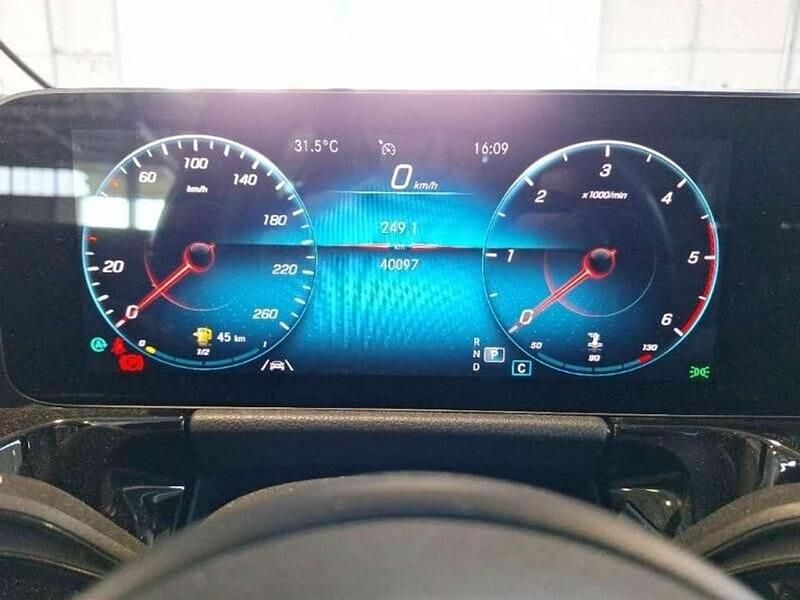 Usata Mercedes GLA200 Business 150 CV (110 kW) 2021 Nero SUV