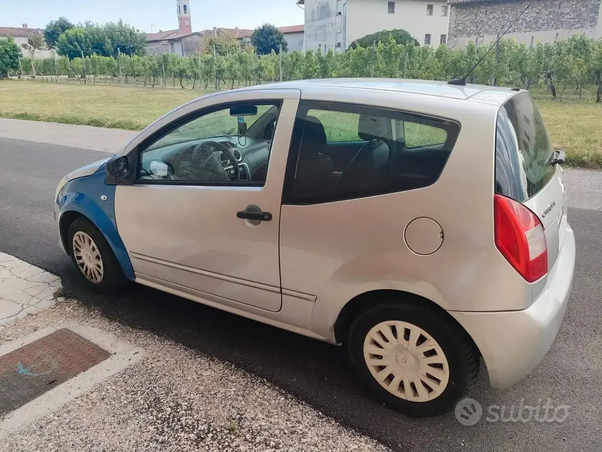 Usata Citroën C2 Elegance 60 CV (44 kW) 2009 Bluazzurro Utilitaria