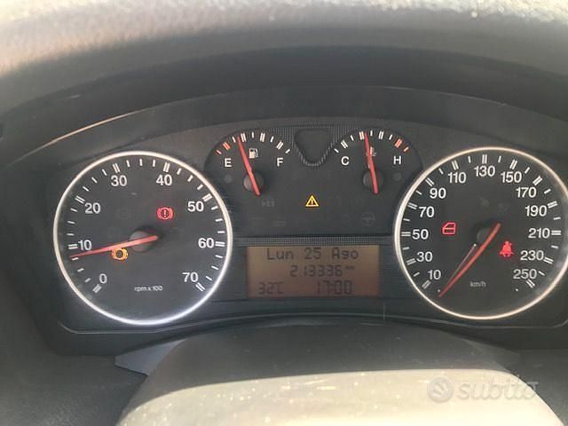 Usata Fiat Croma Dynamic 150 CV (110 kW) 2006 Grigio Station wagon