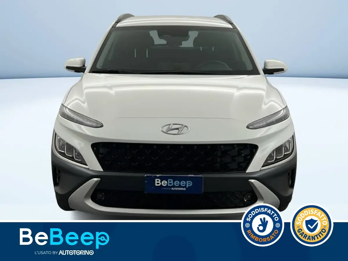 Usata Hyundai Kona 120 CV (88 kW) 2022 Bianco pastello SUV