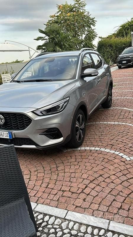 Usata MG ZS Comfort 107 CV (78 kW) 2024 Grigio Berlina
