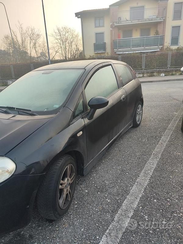 Usata Fiat Grande Punto 2006 Nero Utilitaria