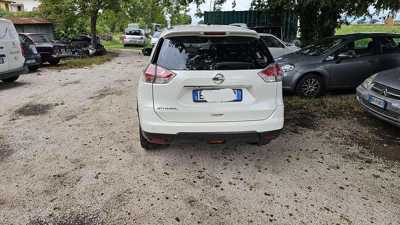 Usata Nissan X-Trail Tekna 131 CV (96 kW) 2015 Bianco SUV