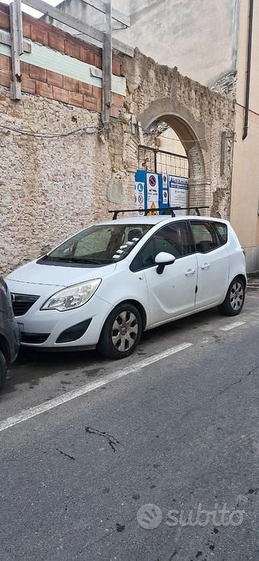 Usata Opel Meriva 95 CV (69 kW) 2010 Monovolume