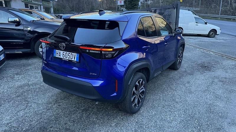 Nuova Toyota Yaris Cross Trend 92 CV (67 kW) 2025 Juniper blue SUV