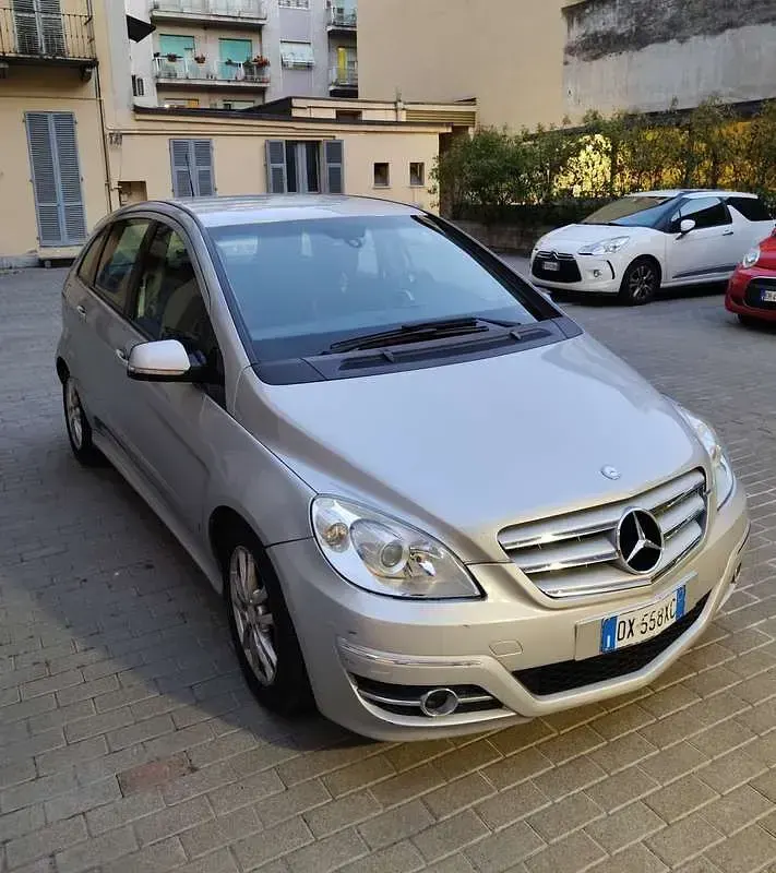 Usata Mercedes B180 109 CV (80 kW) 2009 Monovolume