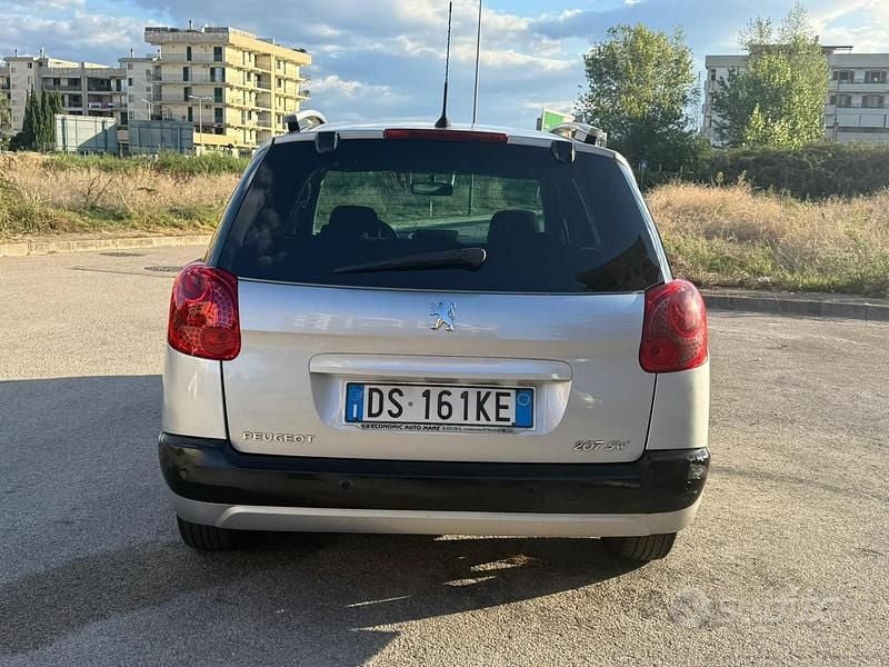 Usata Peugeot 207 109 CV (80 kW) 2008 Grigio
