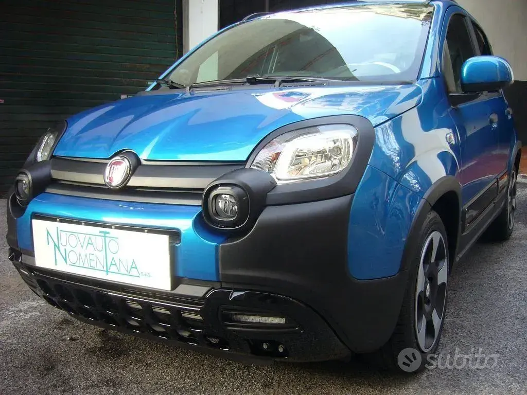 Nuova Fiat Panda Cross Cross 69 CV (50 kW) 2025 Bluazzurro Utilitaria