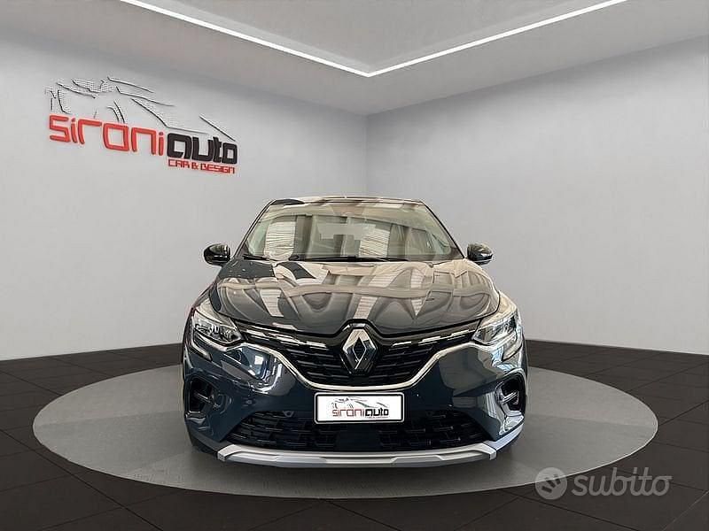 Usata Renault Captur Techno 160 CV (117 kW) 2022 Blu/azzurro SUV